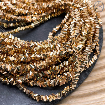 Чешское стекло №178 4,5 мм треугольник