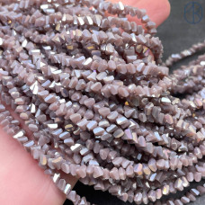 Чешское стекло №191 4,5 мм треугольник Чешское стекло №191 4,5 мм треугольник