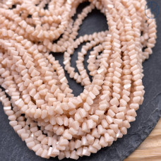 Чешское стекло №198 4,5 мм треугольник Чешское стекло №198 4,5 мм треугольник