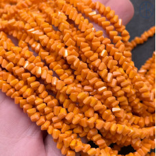 Чешское стекло №202 4,5 мм треугольник Чешское стекло №202 4,5 мм треугольник