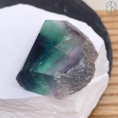 Флюорит кусок ~ 3х5 см