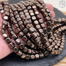 Гематин имитация, цвет коричневый, куб округленные стороны 6 мм