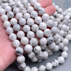 Говлит (магнезит) крупная огранка 10 мм (64 грани)