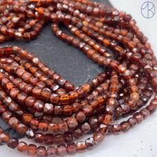 Гранат коричневый куб огранка 4 мм