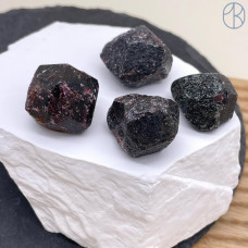 Гранат кусок ~ 2-4 см
