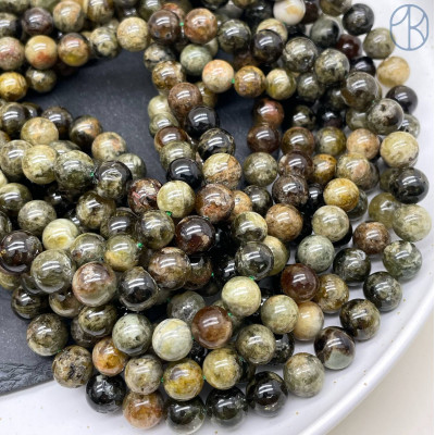 Гранат зеленый (гроссуляр) 10 мм