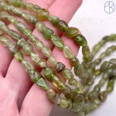 Гранат зеленый (гроссуляр) галтовка 6-8 мм