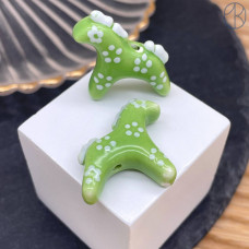 Керамика лошадка, цвет зеленый 24 мм Керамика лошадка, цвет зеленый 24 мм