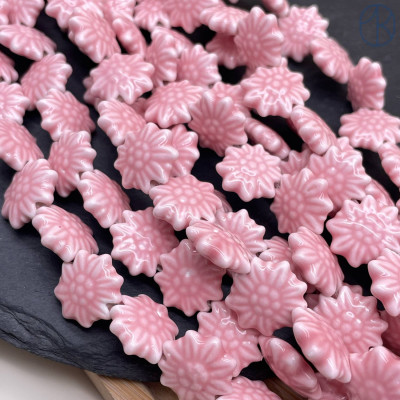 Керамика ромашка розовая 17 мм