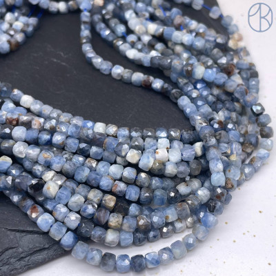 Кианит куб огранка 4 мм