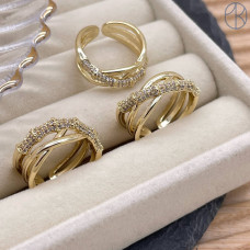 Кольцо цирконы, цвет золото 