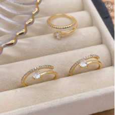 Кольцо цирконы цвет золото 