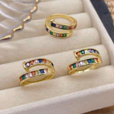 Кольцо цирконы микс цвет золото 