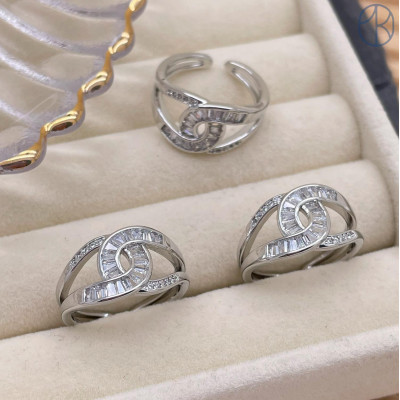 Кольцо цвет серебро 