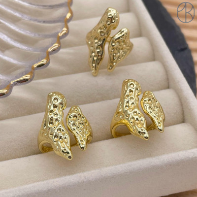 Кольцо фриформ цвет золото 