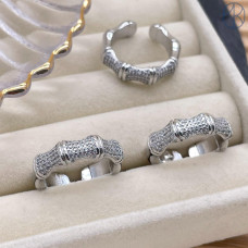 Кольцо косточки цирконы цвет серебро 