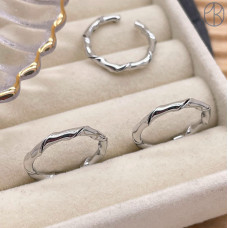 Кольцо крученое цвет серебро 