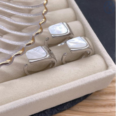 Кольцо перламутр, цвет серебро 