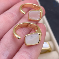 Кольцо перламутр, цвет золото 