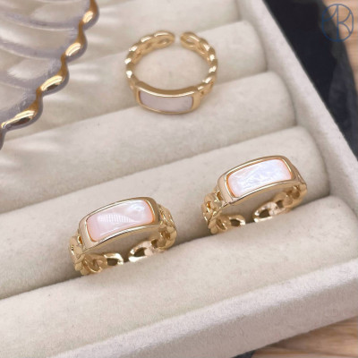 Кольцо перламутр цвет золото 