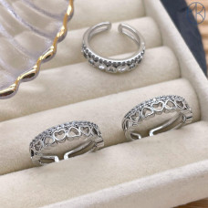 Кольцо сердце цирконы цвет серебро  