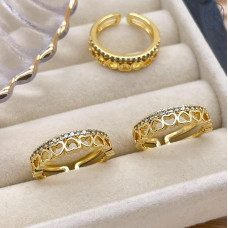 Кольцо сердце цирконы цвет золото  