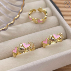 Кольцо сердце розовая эмаль цвет золото 