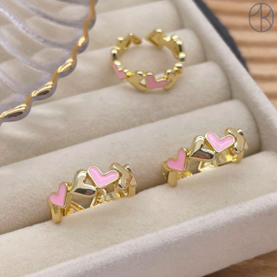 Кольцо сердце розовая эмаль цвет золото 