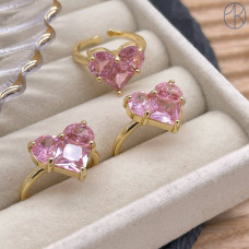 Кольцо сердце розовые цирконы, цвет золото 