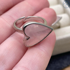 Кольцо сердце розовый кварц, цвет серебро