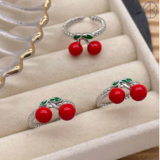 Кольцо вишня цвет серебро 