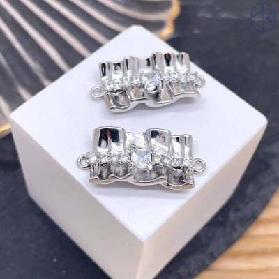 Коннектор цирконы, цвет серебро 23х12 мм 