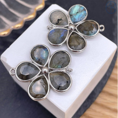 Коннектор цветок огранка лабрадор, цвет серебро ~ 26 мм