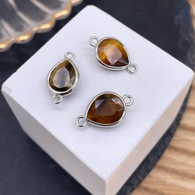 Коннектор капля огранка тигровый глаз, цвет серебро ~ 11 мм