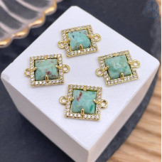 Коннектор квадрат огранка амазонит, цвет золото ~ 11 мм