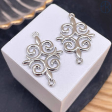 Коннектор национальный №13, цвет серебро 23 мм