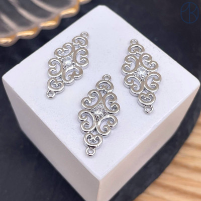 Коннектор национальный №38, цвет серебро 24 мм