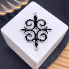 Коннектор национальный №45, цвет серебро 33 мм