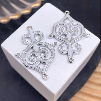 Коннектор национальный №46, цвет серебро 30 мм