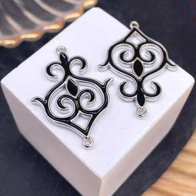 Коннектор национальный №49, цвет серебро 30 мм