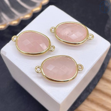 Коннектор овал огранка розовый кварц, цвет золото ~ 16 мм