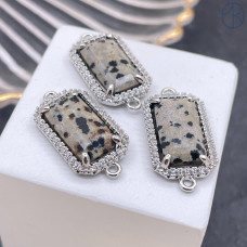Коннектор яшма далматиновая прямоугольник цирконы, цвет серебро 18х12 мм