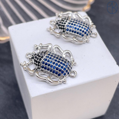 Коннектор жук цирконы, цвет серебро 23х18 мм