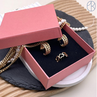 Коробка Розовая перламутровая 9x9x3 см Коробка Розовая перламутровая 9x9x3 см