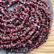Крошка Гранат фиолетовый ширина бусин ~ 3-5 мм
