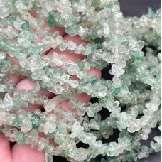 Крошка кварц Клубничный зеленый  ширина бусин ~ 4-6 мм