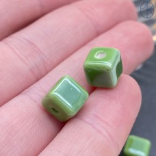 Кубик, керамика, цвет зеленый 9 мм