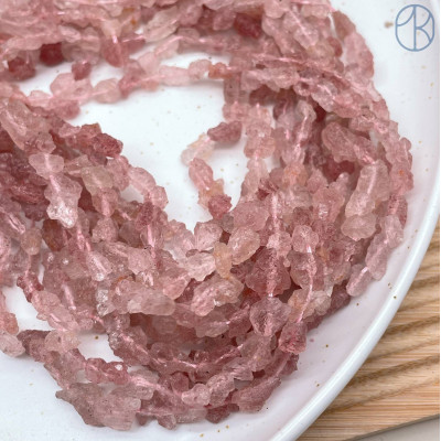 Кварц клубничный куски ~ 7-8 мм