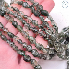 Кварц с включениями хлорита ~ 6-8 мм