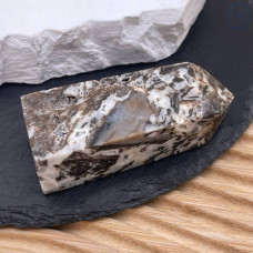 Кварц с включениями окаменелых растений ~ 6 см